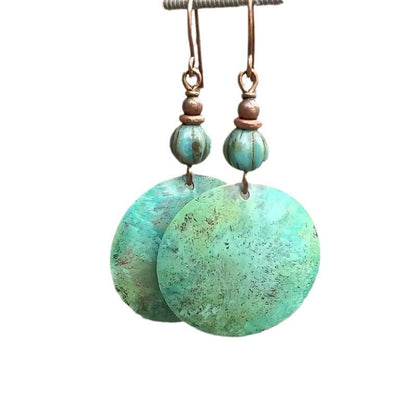 Kaunis Sormus ainutlaatuisella tyylillä