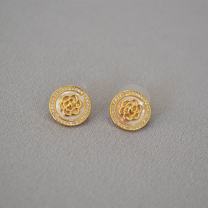 Romanttinen Kulta Korvarengas erityisiin hetkiin