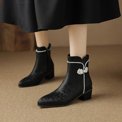 Tyylikkäät Ortopediset Saappaat Ainutlaatuisella Muotoilulla