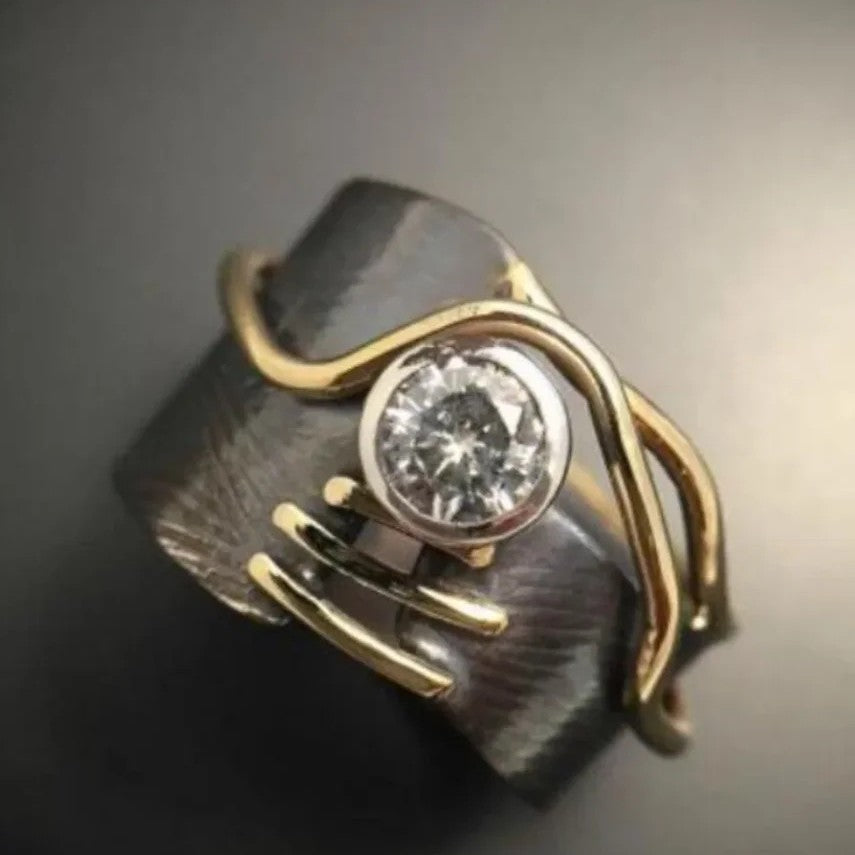 Romanttinen Sormus erityisiin hetkiin