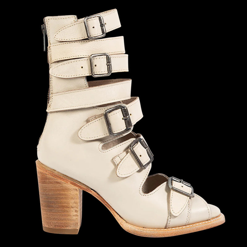 Kauniisti Valmistetut Ortopediset Sandaalit