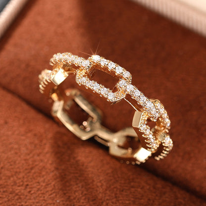 Klassinen Koru ajattomalla viehätyksellä