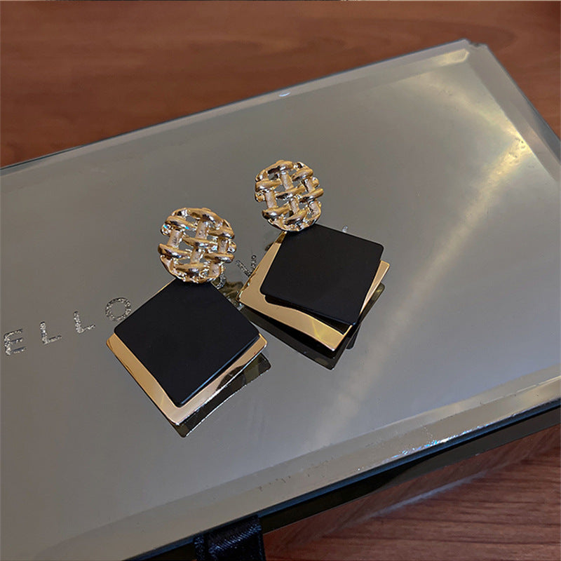 Romanttinen Korvarengas erityisiin hetkiin