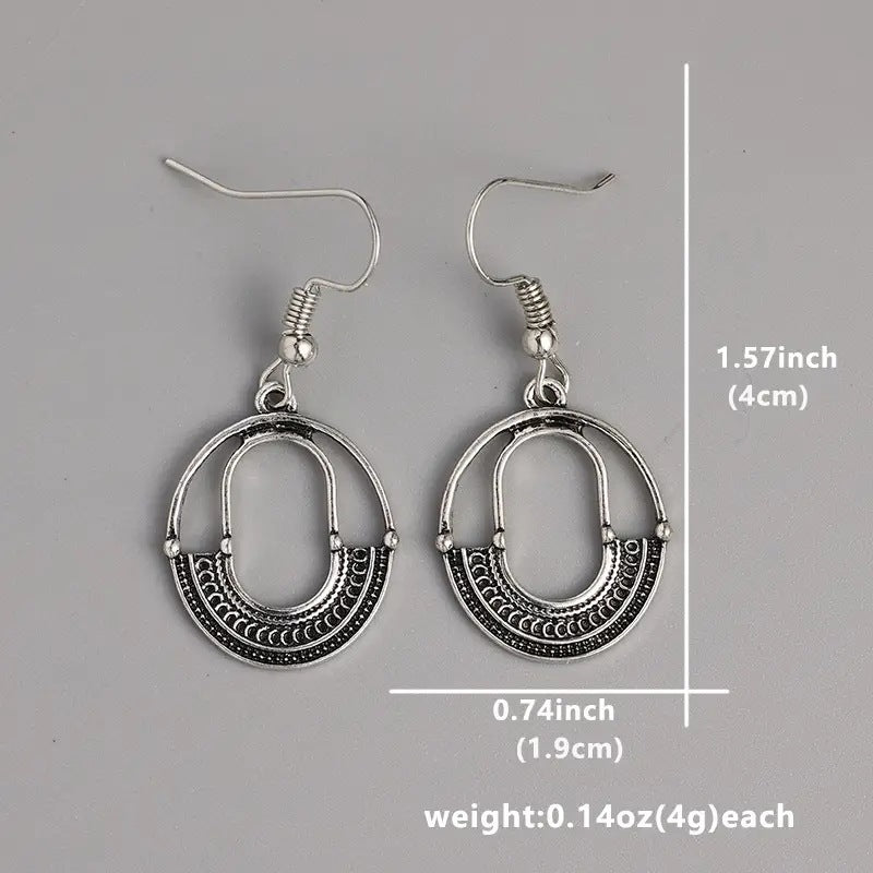 Kaunis Korvarengas ainutlaatuisella tyylillä