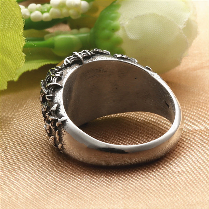 Kaunis Sormus ainutlaatuisella tyylillä