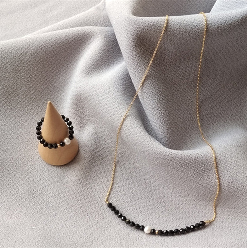 Romanttinen Helmi Kaulakoru erityisiin hetkiin