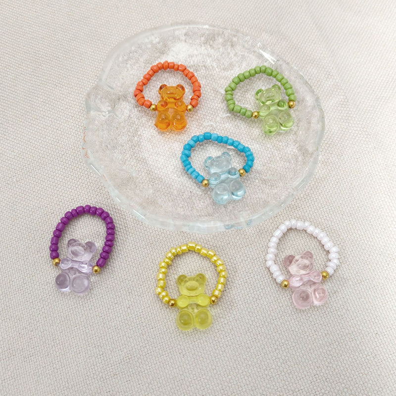 Klassinen Sormus ajattomalla viehätyksellä