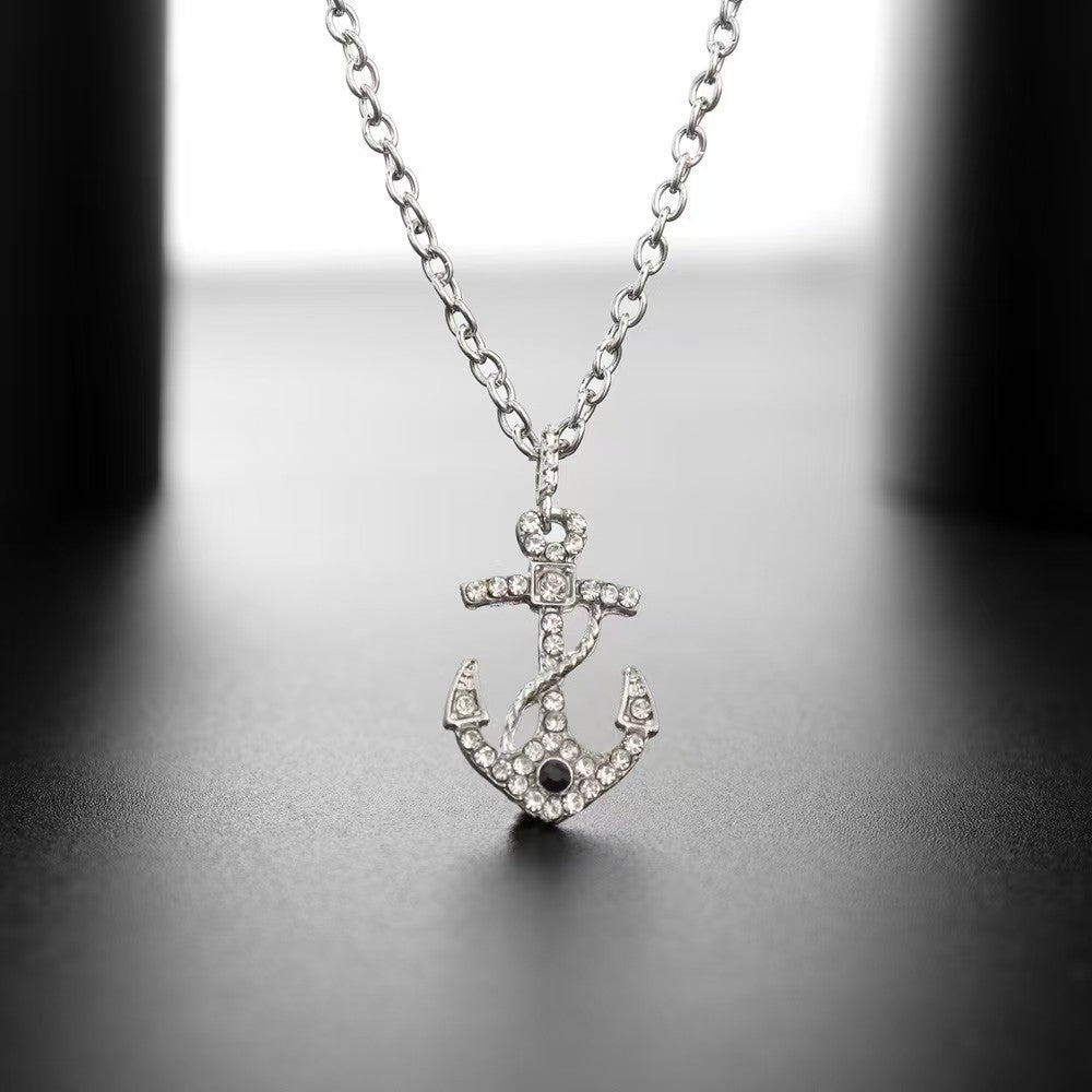 Käsintehty vintage Kaulakoru