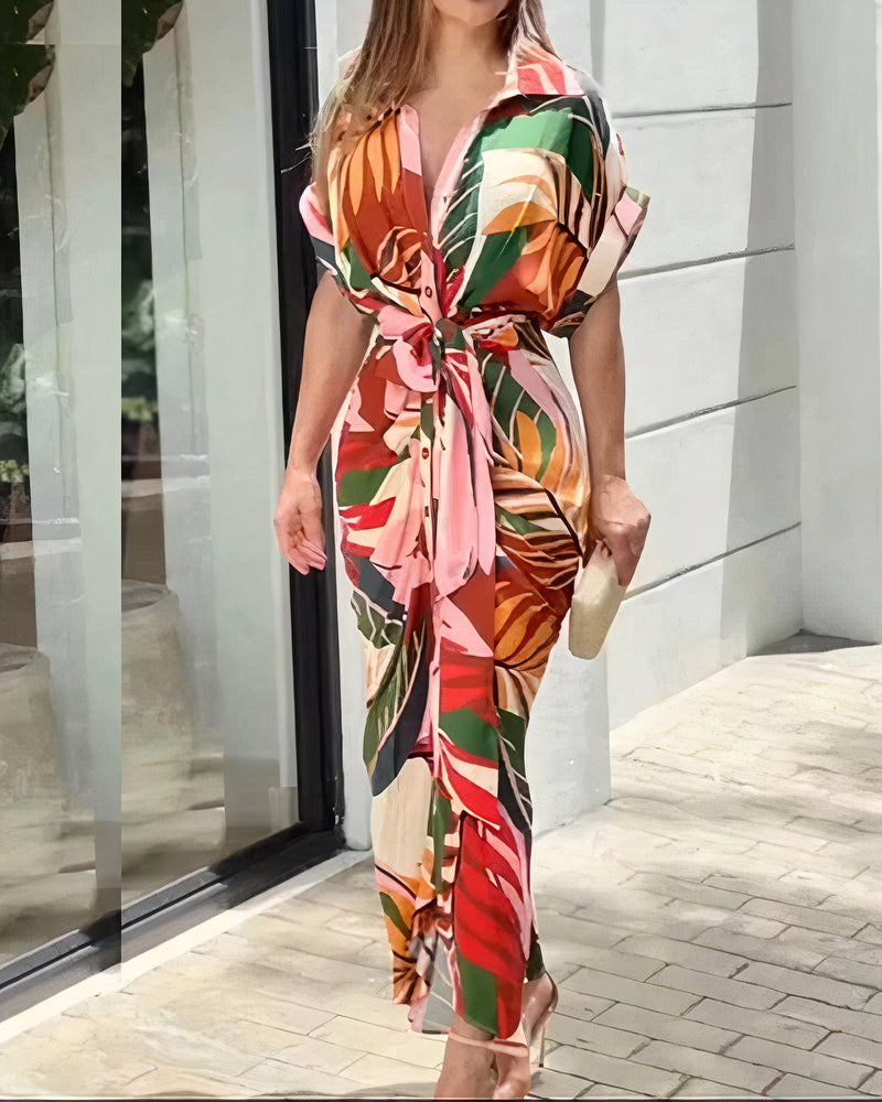 Well Tailored Dress with a Graceful Silhouette
