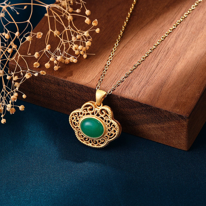 Romanttinen Kulta Kaulakoru erityisiin hetkiin