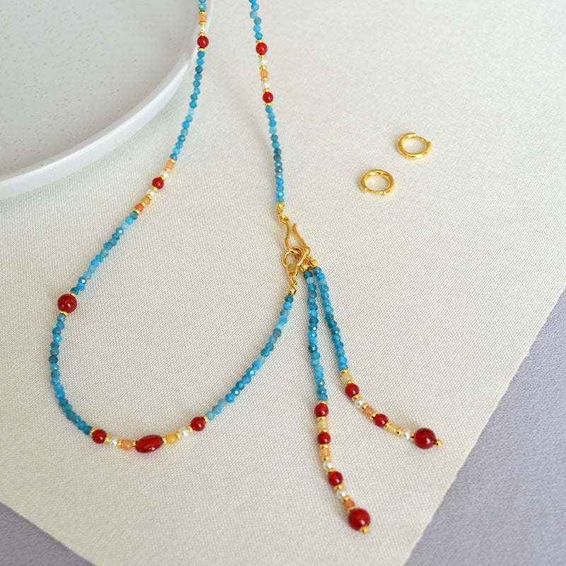 Käsintehty vintage Kaulakoru