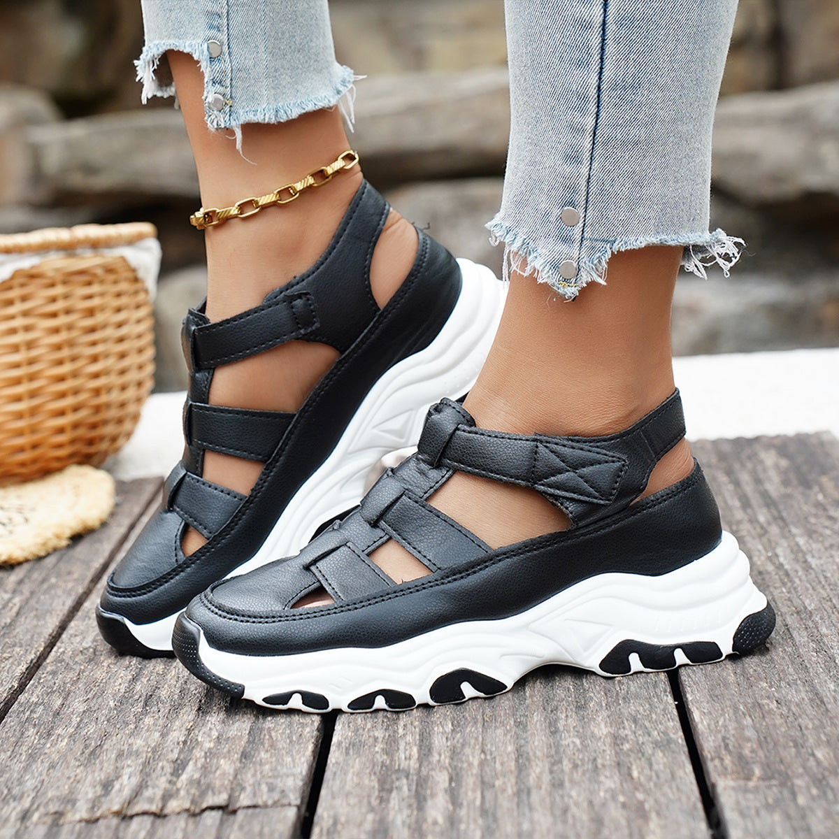 Klassiset Ortopediset Sandaalit Ajattomalla Tyylillä