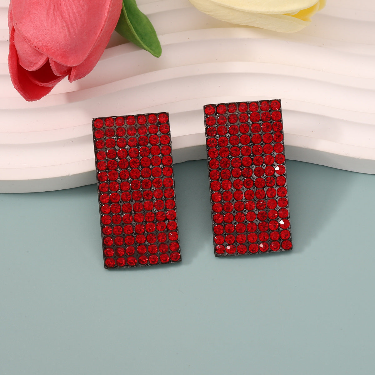 Klassinen Korvarengas ajattomalla viehätyksellä