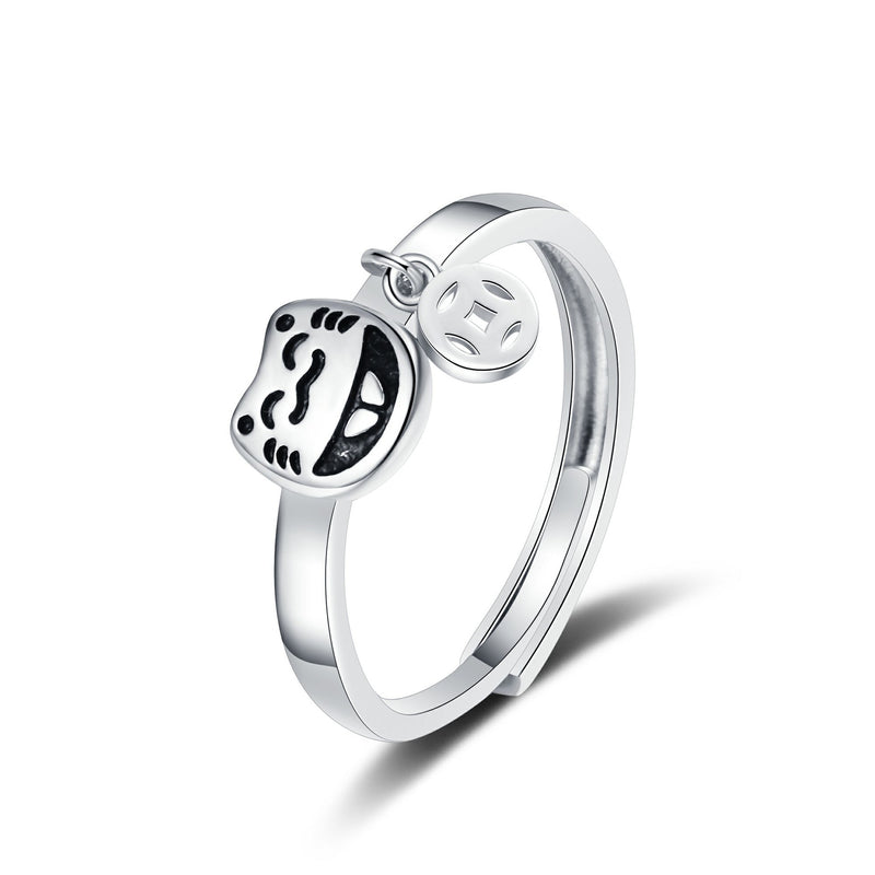 Klassinen Sormus ajattomalla viehätyksellä