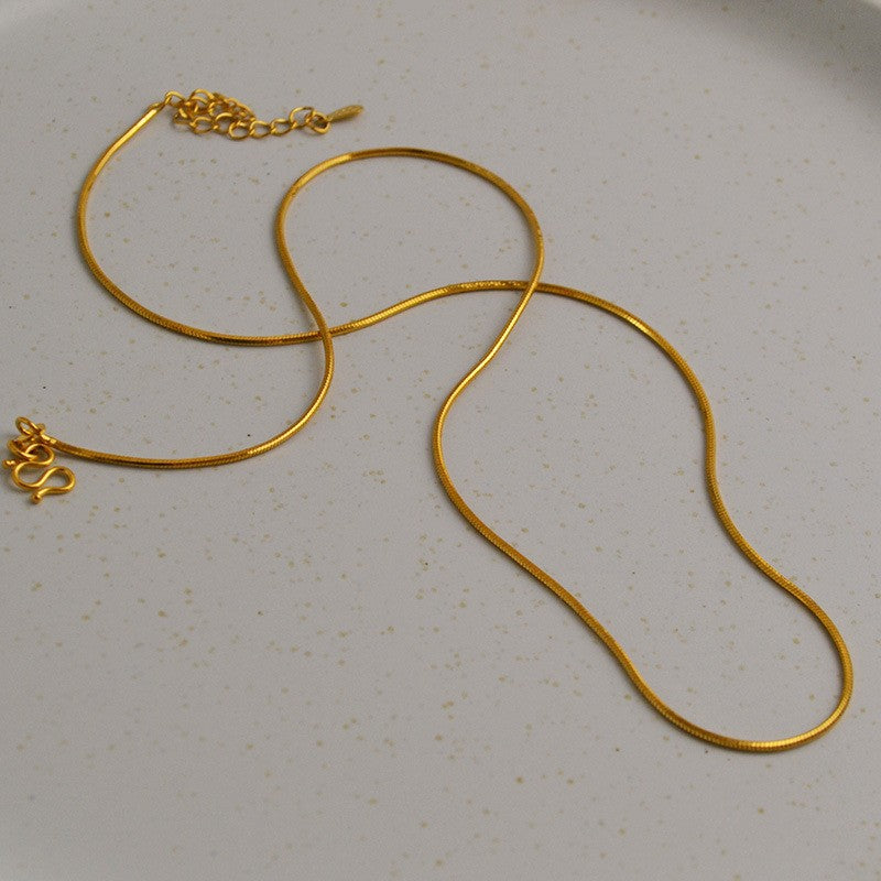 Romanttinen Kulta Kaulakoru erityisiin hetkiin