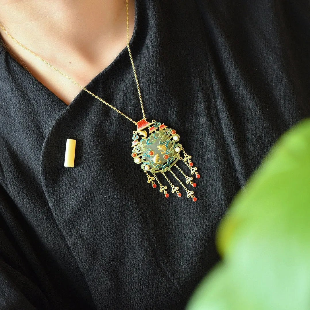 Kaunis Kulta Kaulakoru ainutlaatuisella tyylillä