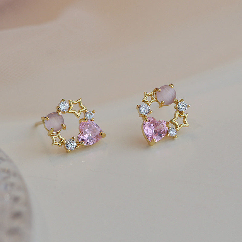 Kaunis Korvarengas ainutlaatuisella tyylillä