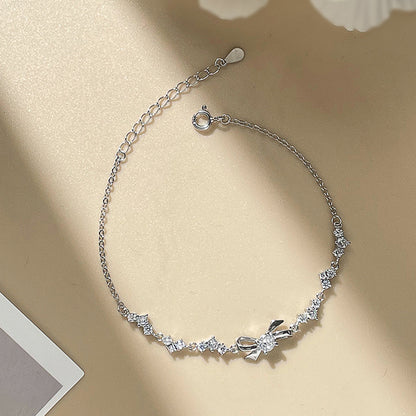 Klassinen Koru ajattomalla viehätyksellä