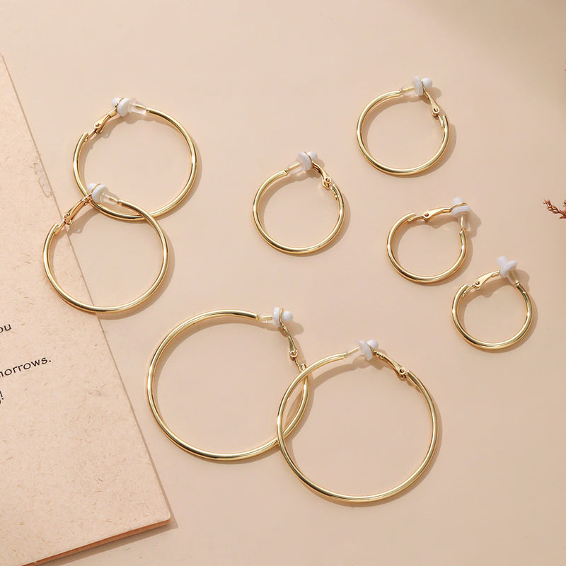 Kaunis Kulta Korusetti ainutlaatuisella tyylillä