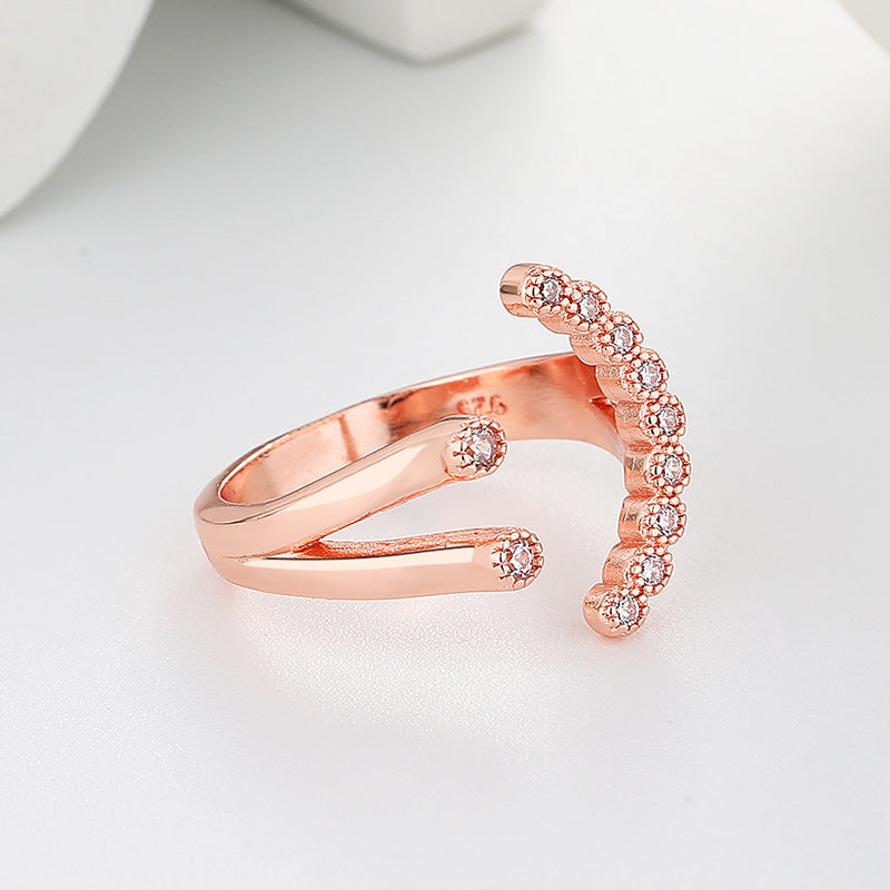 Kaunis Sormus ainutlaatuisella tyylillä