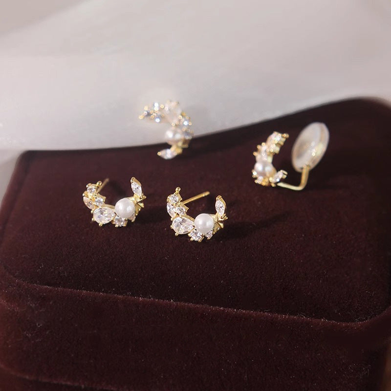 Kaunis Helmi Korvarengas ainutlaatuisella tyylillä