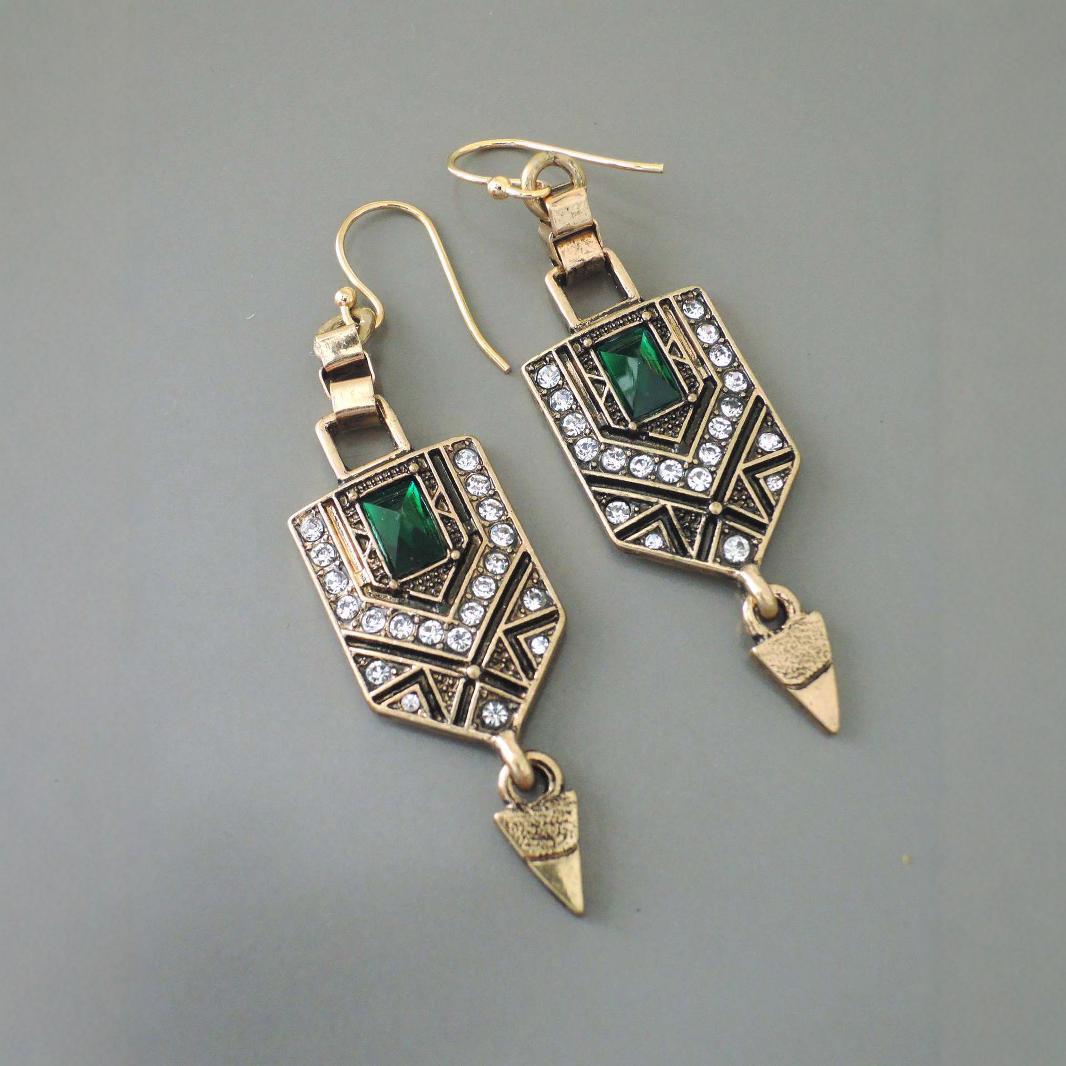 Elegantti Sormus jokaiseen tilaisuuteen