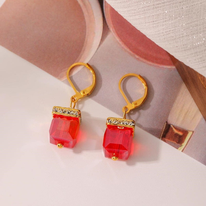 Hurmaava Helmi Korvarengas jokaiseen tilaisuuteen