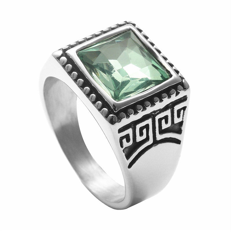 Hurmaava Sormus jokaiseen tilaisuuteen