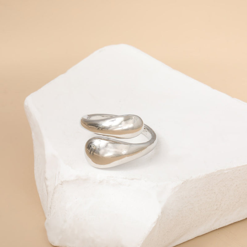 Kaunis Sormus ainutlaatuisella tyylillä