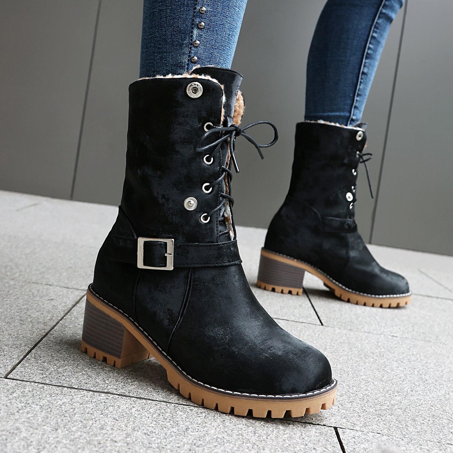 Kauniisti Valmistetut Ortopediset Saappaat