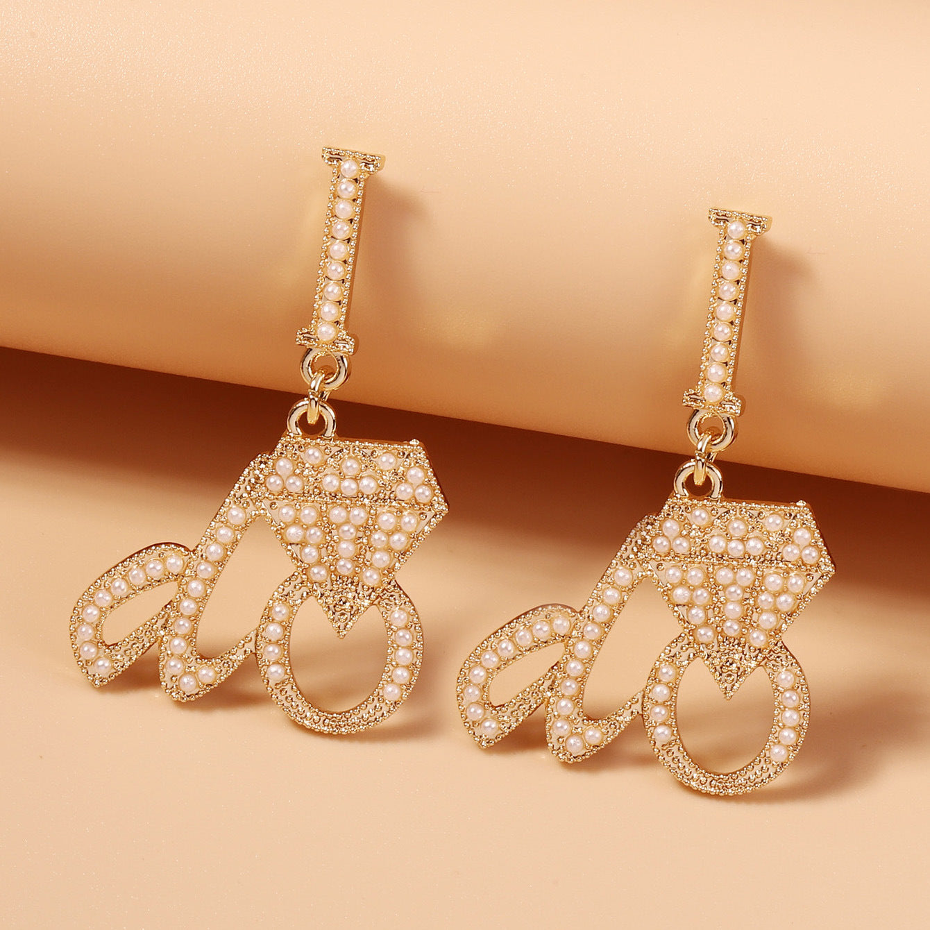 Romanttinen Korvarengas erityisiin hetkiin