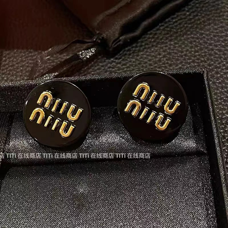 Romanttinen Korvarengas erityisiin hetkiin