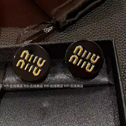 Romanttinen Korvarengas erityisiin hetkiin