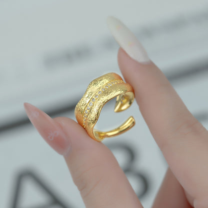 Hurmaava Sormus jokaiseen tilaisuuteen