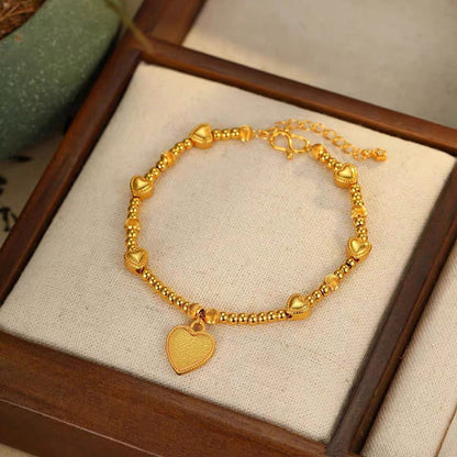 Herkkä käsityö Koru