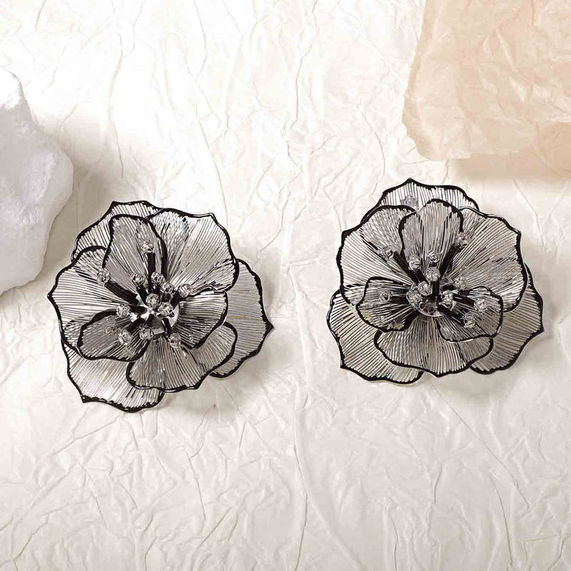 Elegantti Korvarengas jokaiseen tilaisuuteen