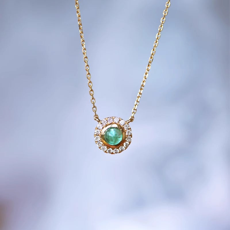 Hurmaava Kaulakoru jokaiseen tilaisuuteen