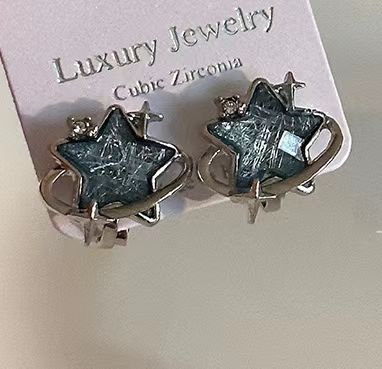 Elegantti Korvarengas jokaiseen tilaisuuteen