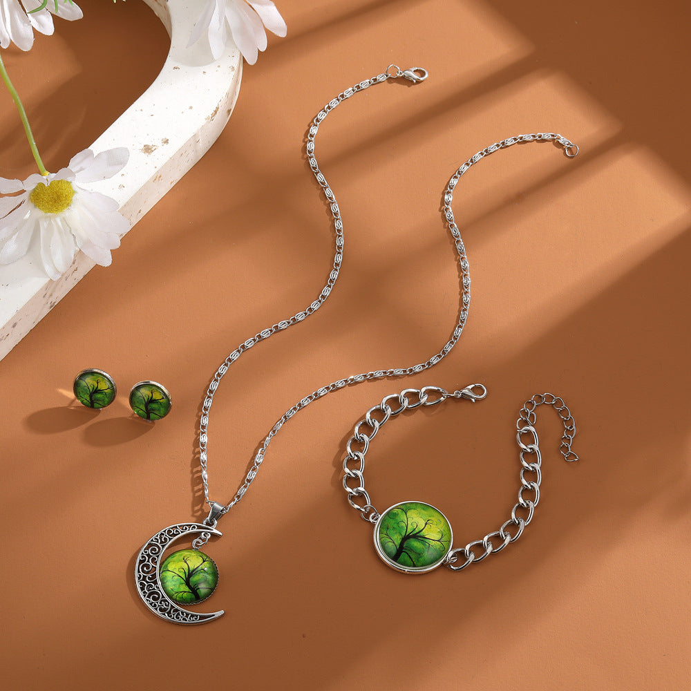 Klassinen Kaulakoru ajattomalla viehätyksellä