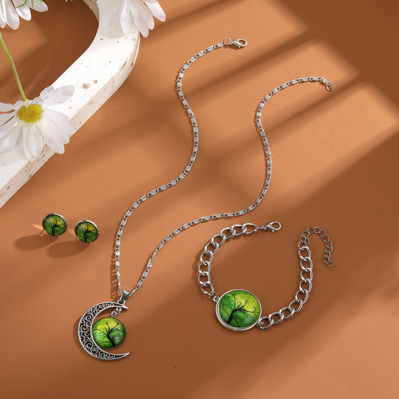 Klassinen Kaulakoru ajattomalla viehätyksellä