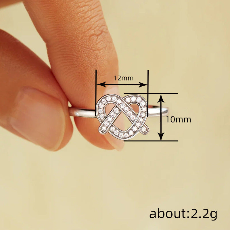 Romanttinen Sormus erityisiin hetkiin