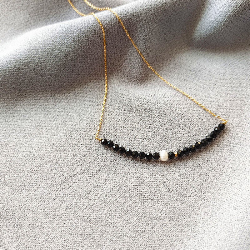 Romanttinen Helmi Kaulakoru erityisiin hetkiin