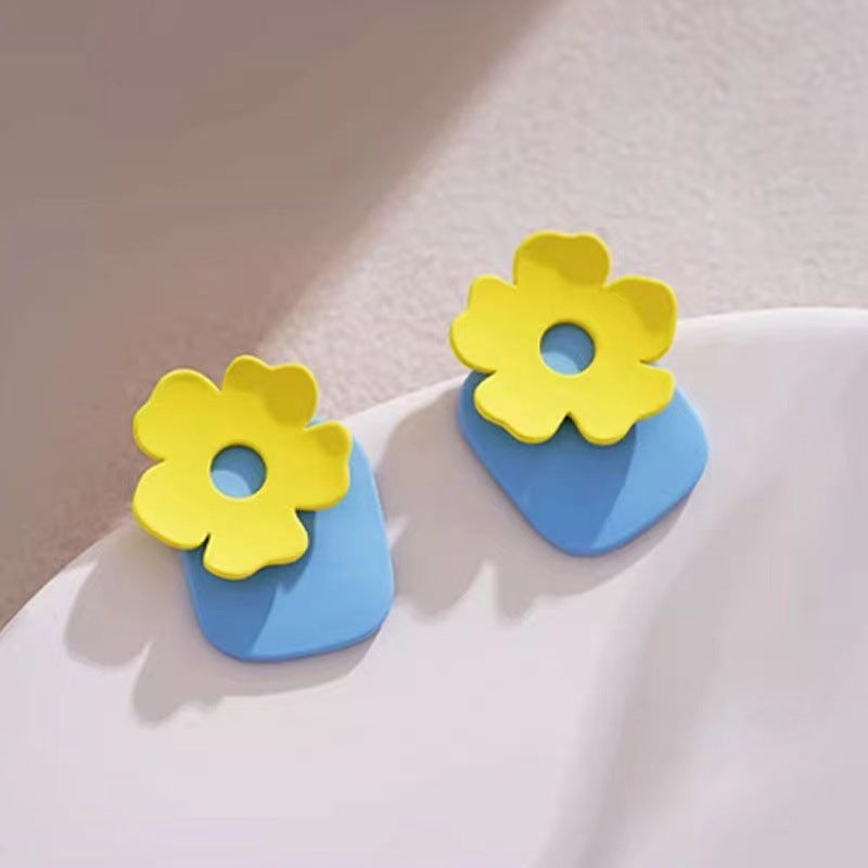 Hurmaava Korvarengas jokaiseen tilaisuuteen