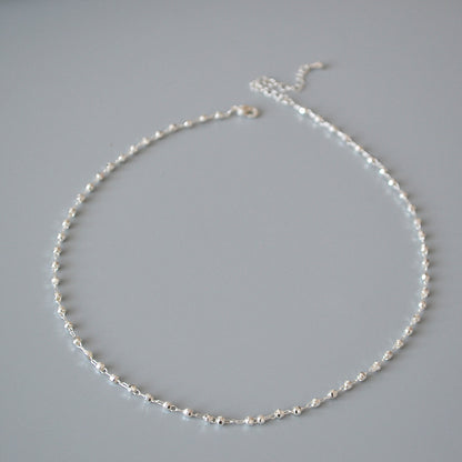 Klassinen Hopea Kaulakoru ajattomalla viehätyksellä