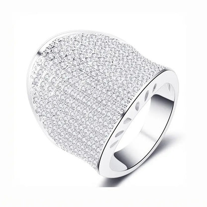 Upea Sormus päivittäiseen käyttöön