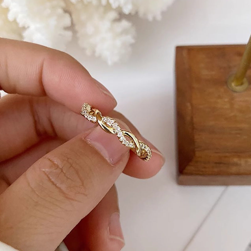 Upea Sormus päivittäiseen käyttöön