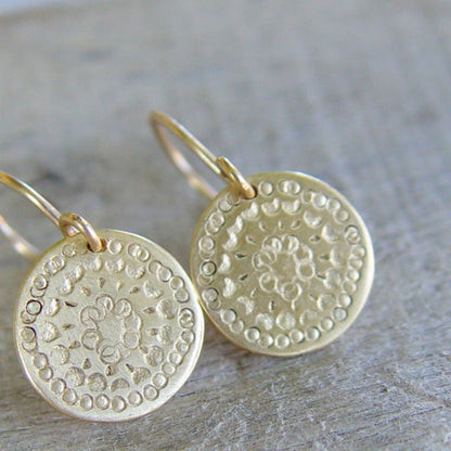 Elegantti Sormus jokaiseen tilaisuuteen