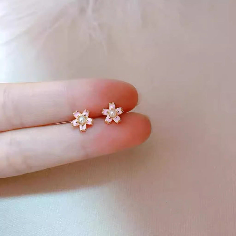 Herkkä käsityö Helmi Korvarengas