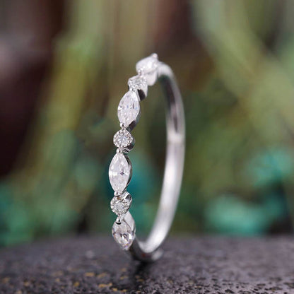 Upea Sormus päivittäiseen käyttöön