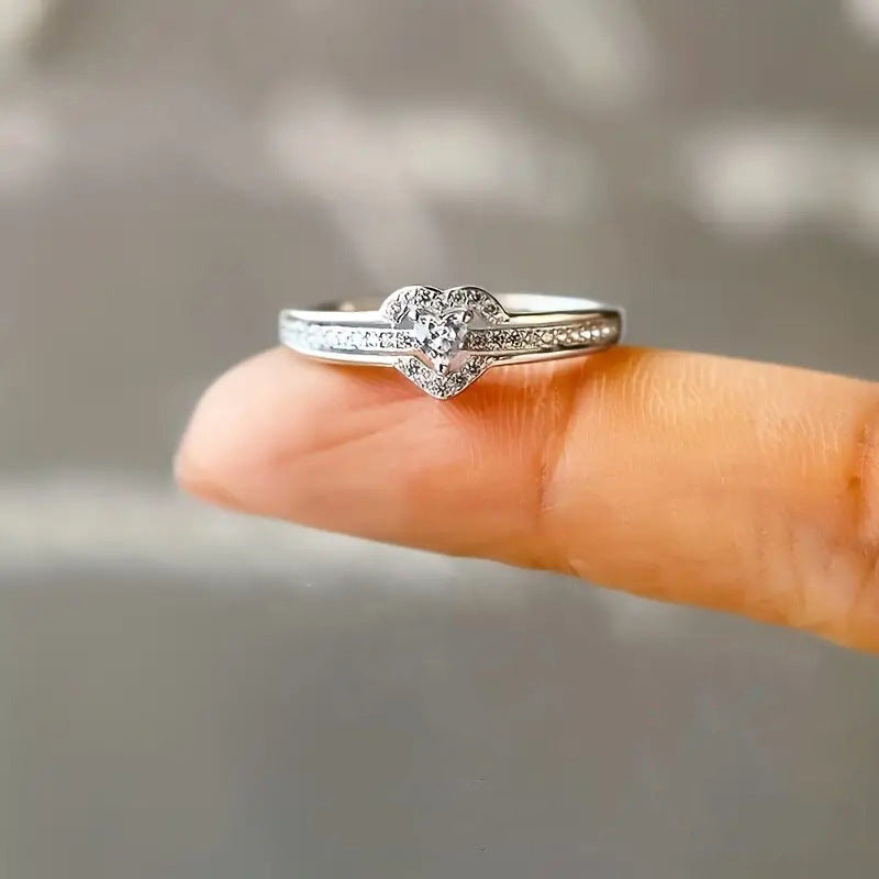 Kaunis Sormus ainutlaatuisella tyylillä